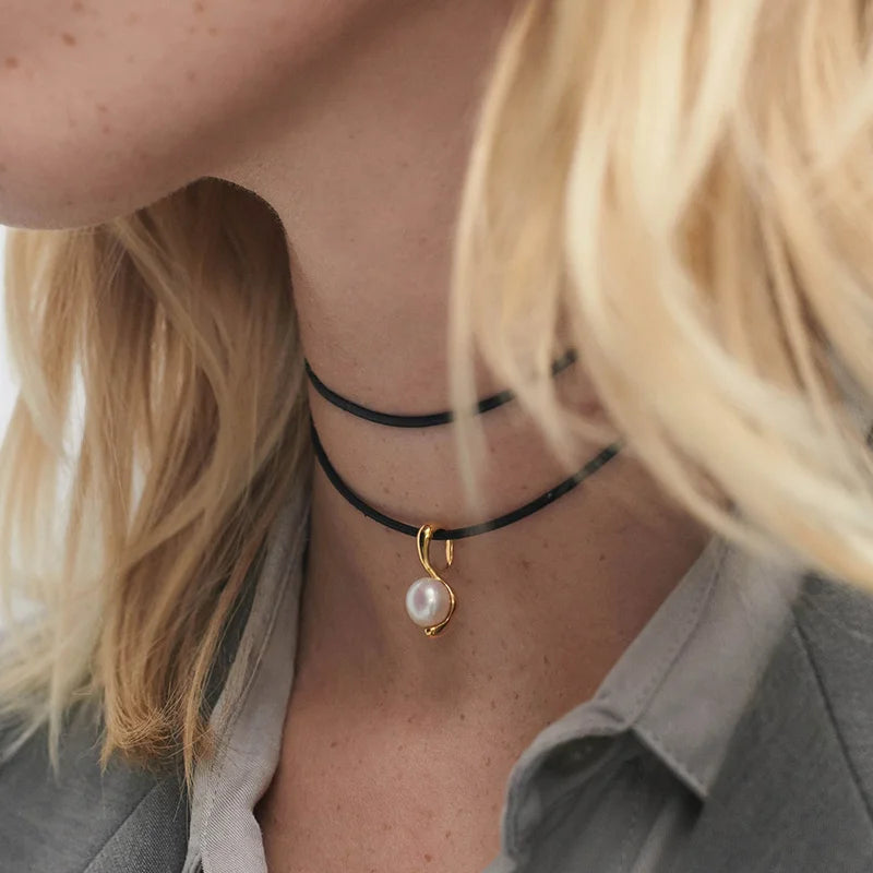 Aurilyn Sculptural Pearl Pendant - 5A Grade Natural Pearls - Pure Silver - Premium Collection