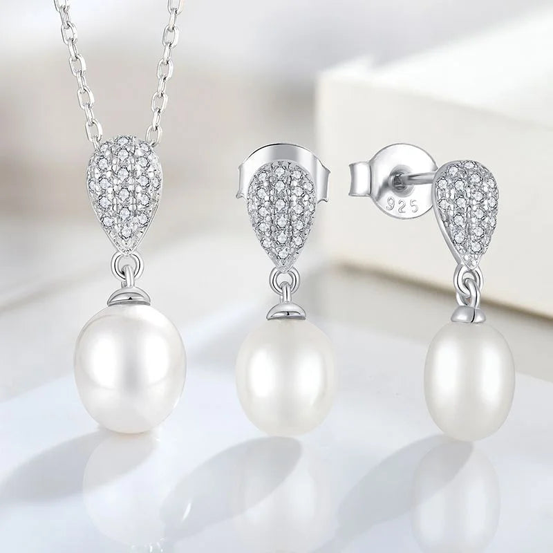 Teardrop Pavé Pearl Pendant