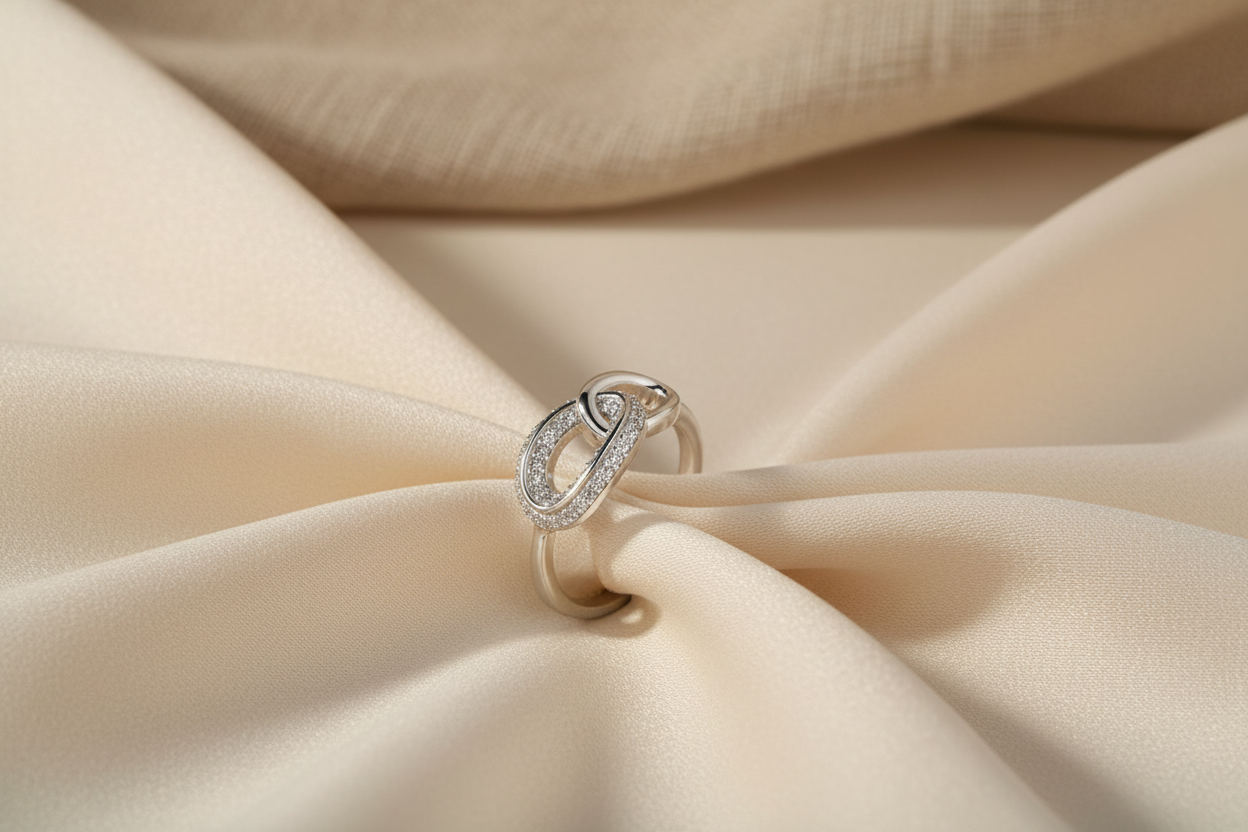 Aurilyn S925 Sterling Silver Gold Diamond Band Ring for Women